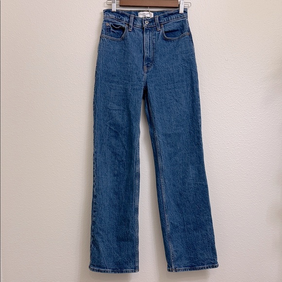 Abercrombie & Fitch Denim - Abercrombie & Fitch 90s Relaxed High Rise Jeans